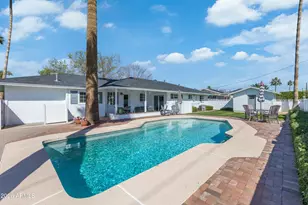 4211 E Whitton Ave, Phoenix, AZ 85018 - Photo 33