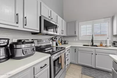 1687 W Encinas Street, Gilbert, AZ 85233 - Photo 9