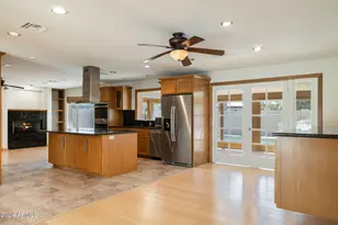 8643 E Sandalwood Dr, Scottsdale, AZ 85250 - Photo 7