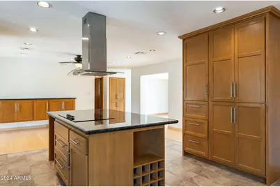 8643 E Sandalwood Drive, Scottsdale, AZ 85250 - Photo 9