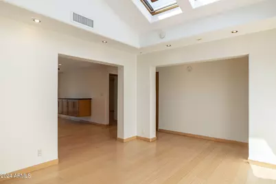 8643 E Sandalwood Drive, Scottsdale, AZ 85250 - Photo 5