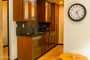 20 E Bethany Home Rd, Phoenix, AZ 85012 - Photo 31