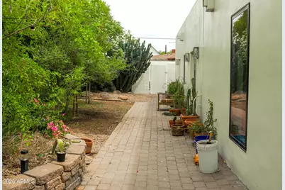 20 E Bethany Home Road, Phoenix, AZ 85012 - Photo 29