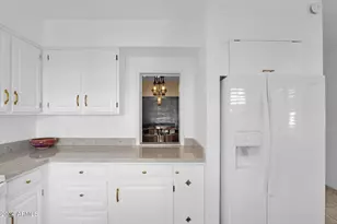 10460 E Fanfol Ln, Scottsdale, AZ 85258 - Photo 9