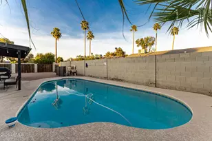 2407 S Allred Dr, Tempe, AZ 85282 - Photo 29