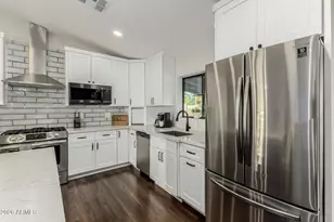 2407 S Allred Dr, Tempe, AZ 85282 - Photo 11