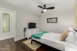 2407 S Allred Dr, Tempe, AZ 85282 - Photo 19