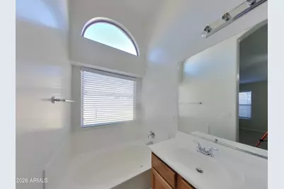 4012 S 56th Avenue, Phoenix, AZ 85043 - Photo 9