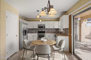 247 W Oxford Ln, Gilbert, AZ 85233 - Photo 3