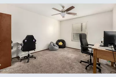 8370 N 88th Lane, Peoria, AZ 85345 - Photo 17