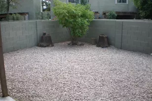 815 E Grovers Ave, Phoenix, AZ 85022 - Photo 17
