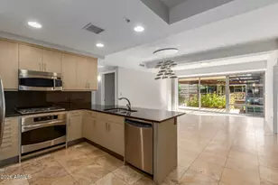 7117 E Rancho Vista Dr, Scottsdale, AZ 85251 - Photo 7