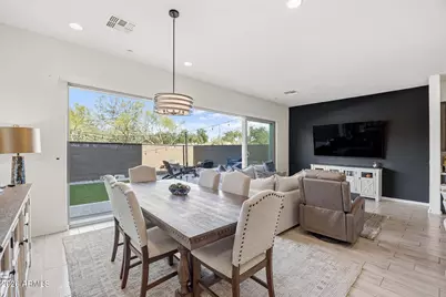 1912 W Kinfield Trail, Phoenix, AZ 85085 - Photo 17