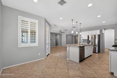 2138 W Ian Drive, Phoenix, AZ 85041 - Photo 7