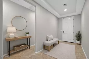 2138 W Ian Dr, Phoenix, AZ 85041 - Photo 5