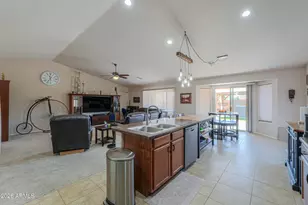 1243 W Castle Dr, Casa Grande, AZ 85122 - Photo 11