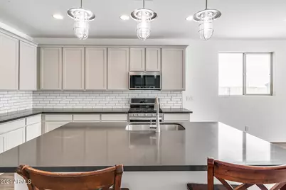 13329 W Lariat Lane, Peoria, AZ 85383 - Photo 11