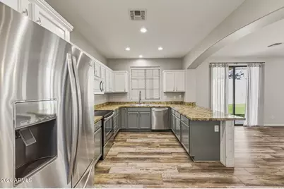 2386 W Sleepy Ranch Road, Phoenix, AZ 85085 - Photo 11