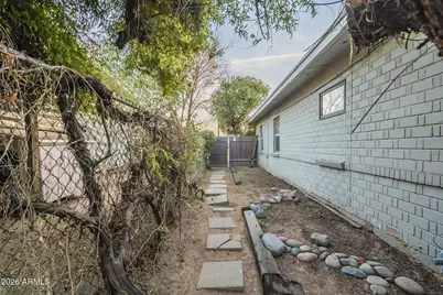 4208 E Wilshire Drive, Phoenix, AZ 85008 - Photo 35