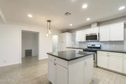 4208 E Wilshire Drive, Phoenix, AZ 85008 - Photo 13