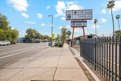 826 N 11th Avenue, Phoenix, AZ 85007 - Photo 29