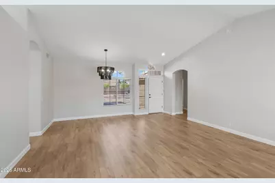 8737 W Kimberly Way, Peoria, AZ 85382 - Photo 7