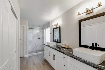 8737 W Kimberly Way, Peoria, AZ 85382 - Photo 5