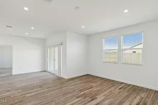 1554 E Glazier Dr E, Casa Grande, AZ 85122 - Photo 11