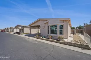 6501 S Oakmont Dr, Chandler, AZ 85249 - Photo 3