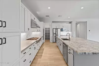 22764 N 97th Drive, Peoria, AZ 85383 - Photo 9