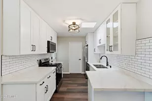 10002 W Tarrytown Ave, Sun City, AZ 85351 - Photo 9