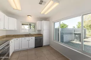 5252 N 102nd Ave, Glendale, AZ 85307 - Photo 17