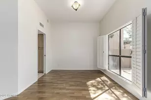 4053 E Sunnyside Dr, Phoenix, AZ 85028 - Photo 9