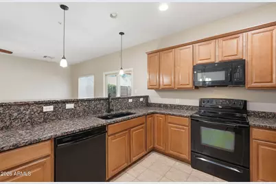 8804 W Pershing Avenue, Peoria, AZ 85381 - Photo 11