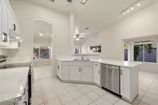 814 E Stanford Ave, Gilbert, AZ 85234 - Photo 5