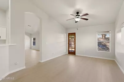 814 E Stanford Avenue, Gilbert, AZ 85234 - Photo 11