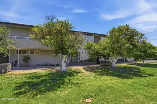 1201 E Rose Ln, Phoenix, AZ 85014 - Photo 15