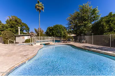 1201 E Rose Lane #9, Phoenix, AZ 85014 - Photo 17