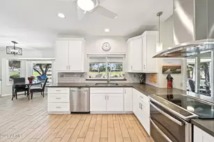 14653 W Ravenswood Dr, Sun City West, AZ 85375 - Photo 17