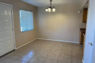 286 W Palomino Dr, Chandler, AZ 85225 - Photo 5