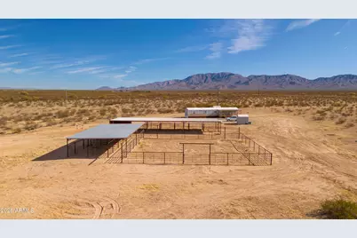 72901 70 1/2 Street, Wenden, AZ 85357 - Photo 1