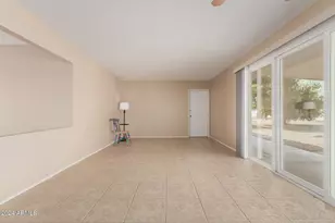 10214 W Burns Dr, Sun City, AZ 85351 - Photo 9