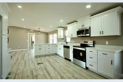 1470 S Bowman Road, Apache Junction, AZ 85119 - Photo 13