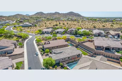 9613 W Staghorn Road, Peoria, AZ 85383 - Photo 11