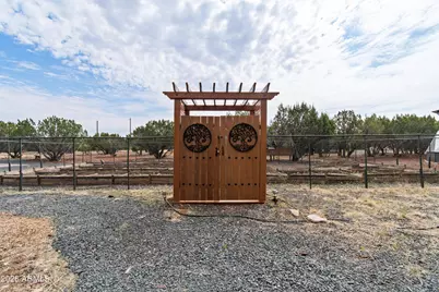 487 Co Rd 3144 --, Show Low, AZ 85940 - Photo 39