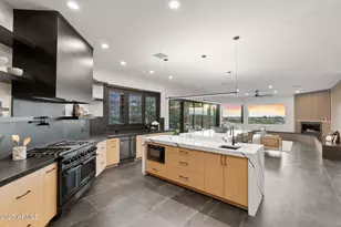 3135 E Palo Verde Dr, Phoenix, AZ 85016 - Photo 9