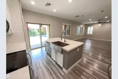 1099 E Sourwood Drive, Gilbert, AZ 85298 - Photo 13
