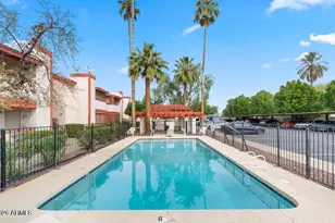 4211 E Palm Ln, Phoenix, AZ 85008 - Photo 37