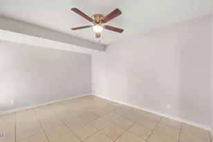 4211 E Palm Ln, Phoenix, AZ 85008 - Photo 15