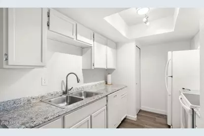 4211 E Palm Lane #Unit 202, Phoenix, AZ 85008 - Photo 31